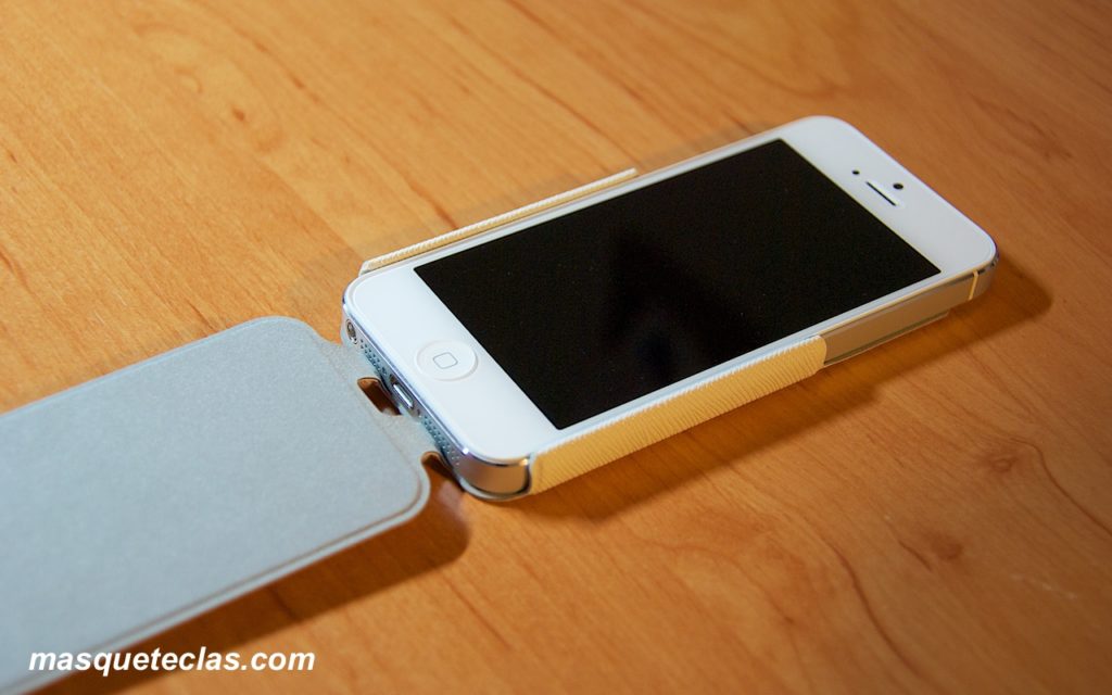 Aspecto del iPhone 5 en la funda. Ajuste perfecto