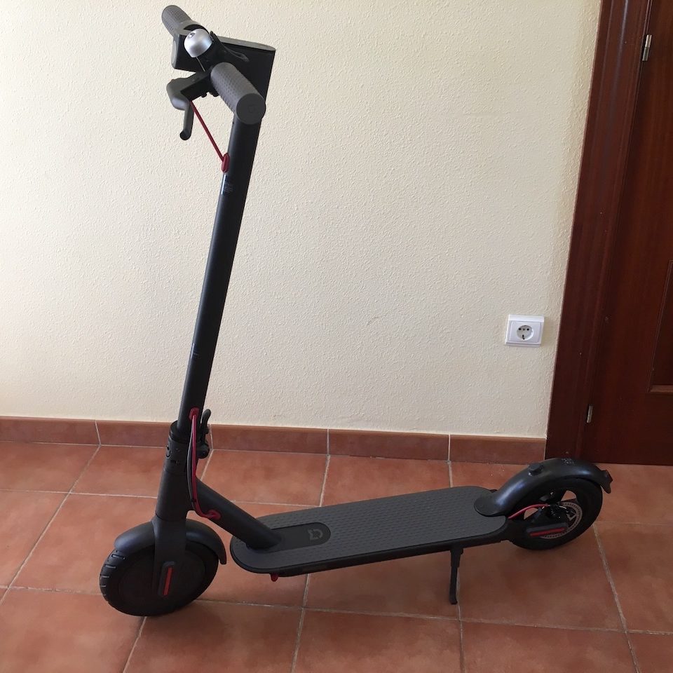 Patinete eléctrico Xiaomi Mi Scooter M365 - másQteclas