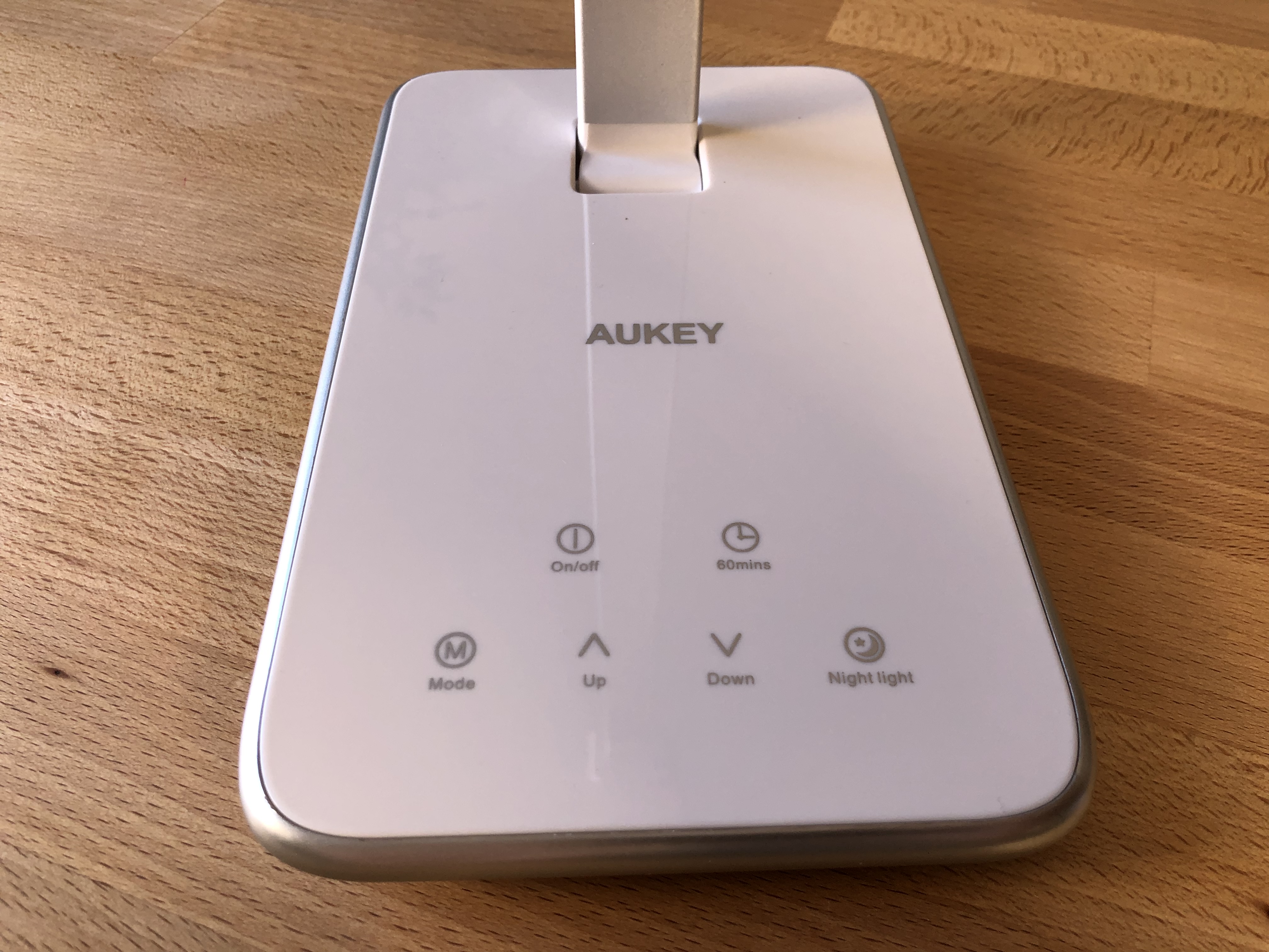 Lampara LED AUKEY LT-T7