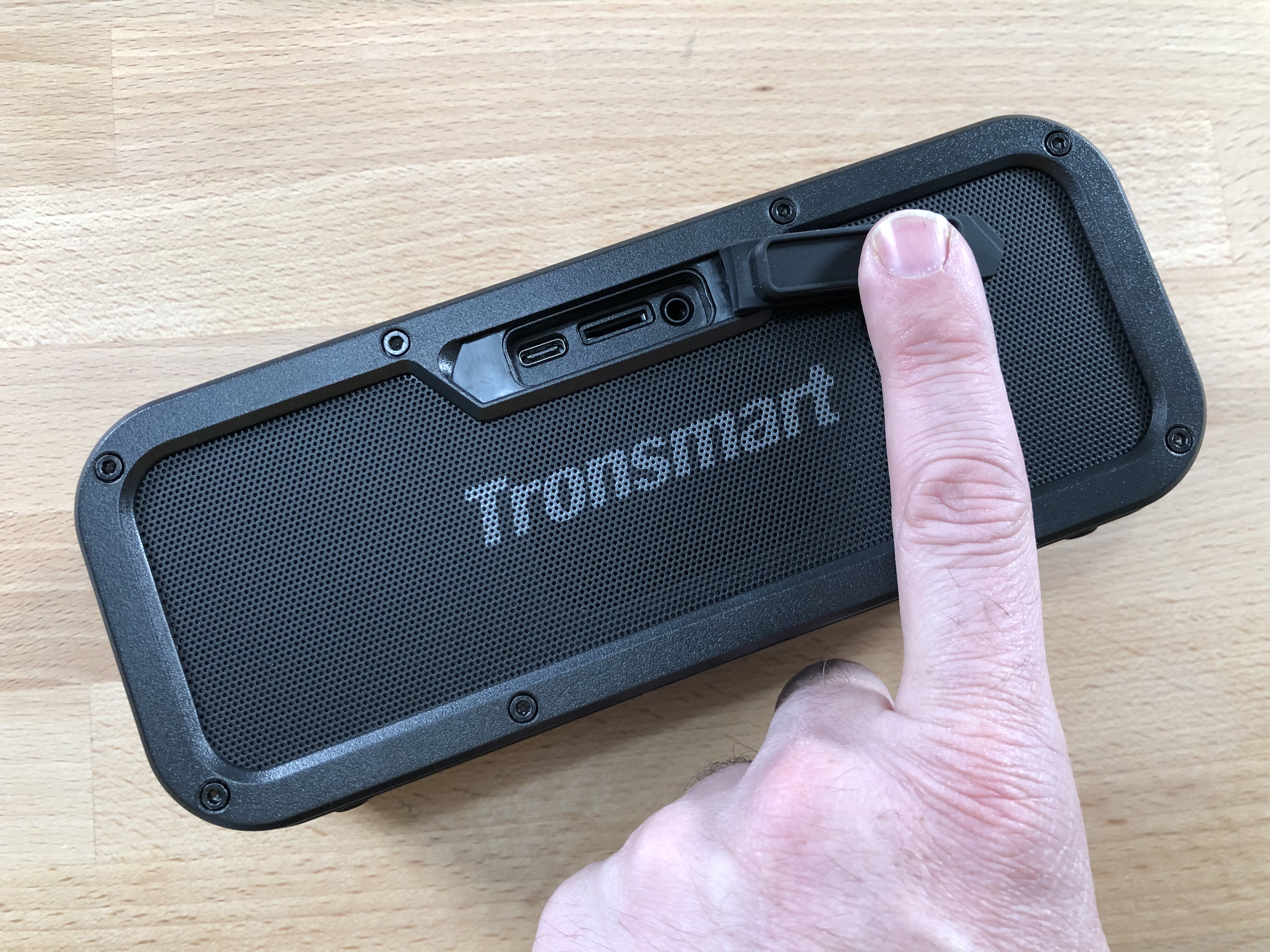 Tronsmart Element Force