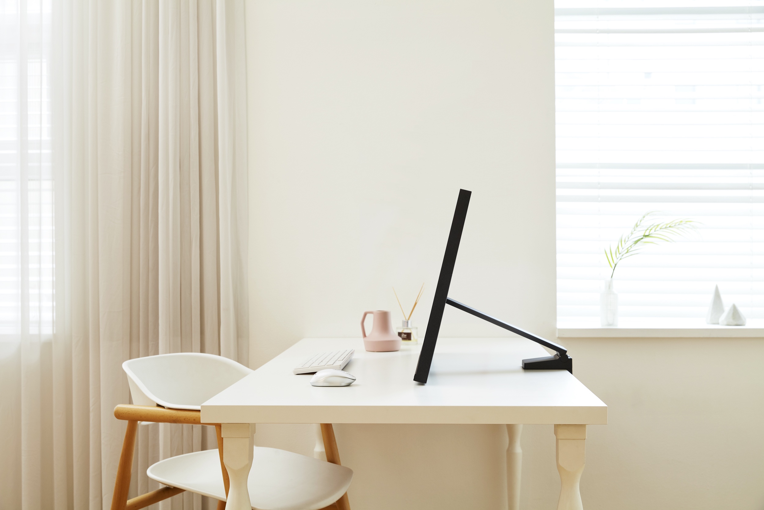 samsung space monitor