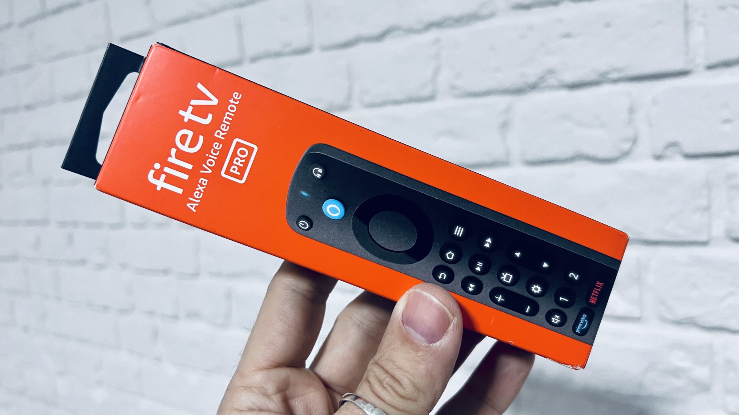 Alexa Pr Ya está disponible el nuevo mando por voz Alexa Pro